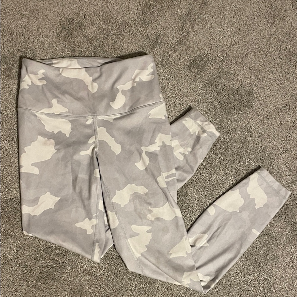 Yogalicious Lux Cropped Camo Leggings